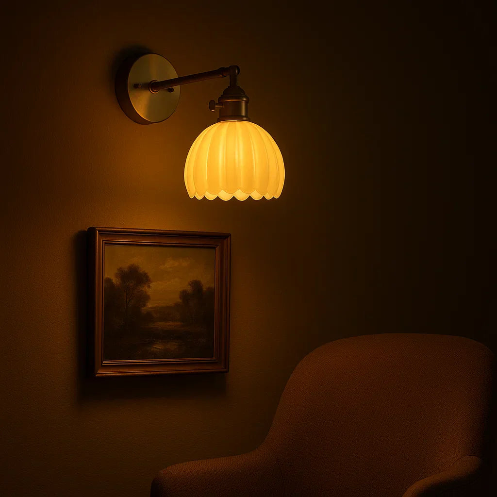 Lampada da Parete Retro | Design a Tulipano in Vetro | Illuminazione Elegante