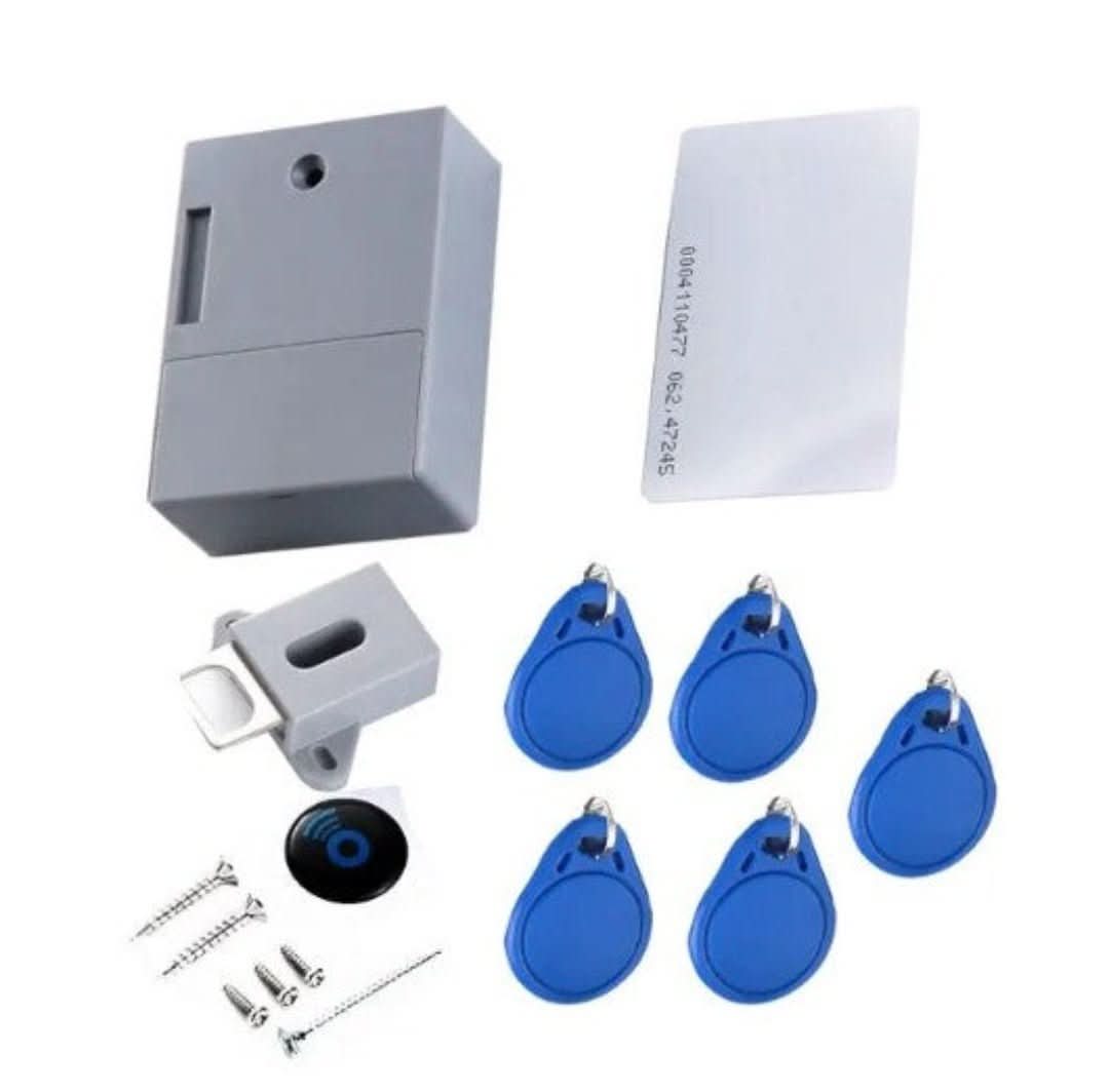 Collegamento di Ricarica Elettronica con Controllo Sensoriale Invisibile - Vaultin