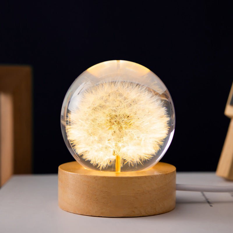Lampada Sfera di Cristallo con Fiori Eterni – Lumora