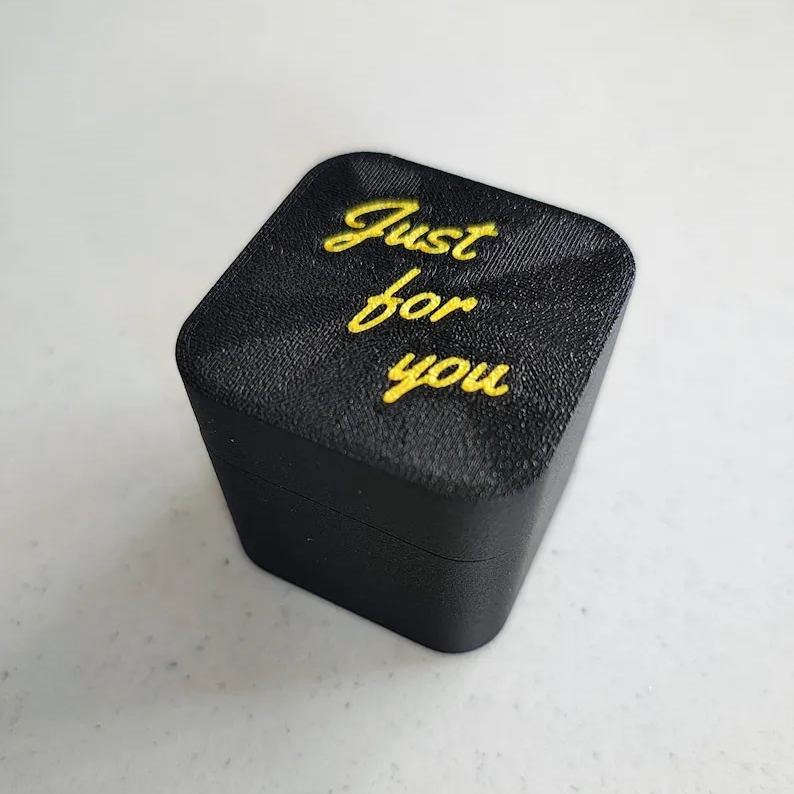 PrankLux Scatola Sorprese Nascosta | Regalo divertente unico per risate e occasioni di divertimento