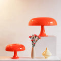 Lámpara de mesa LED de diseño con forma de hongo