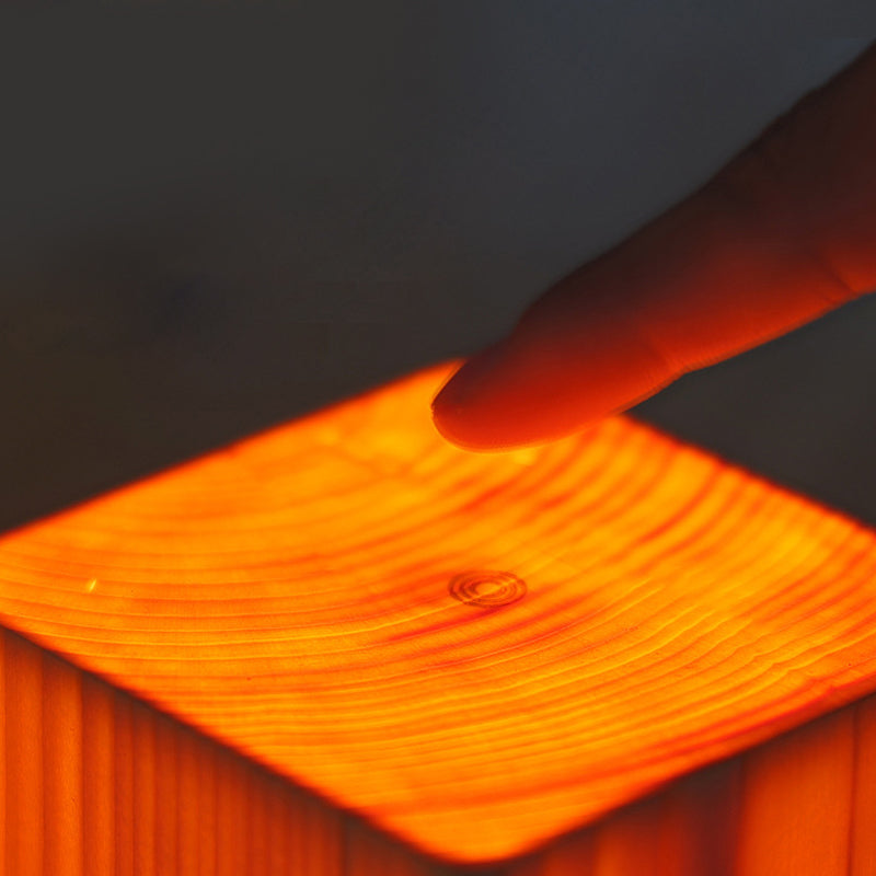 Lampada da Tavolo LED Elegante – WoodGlow