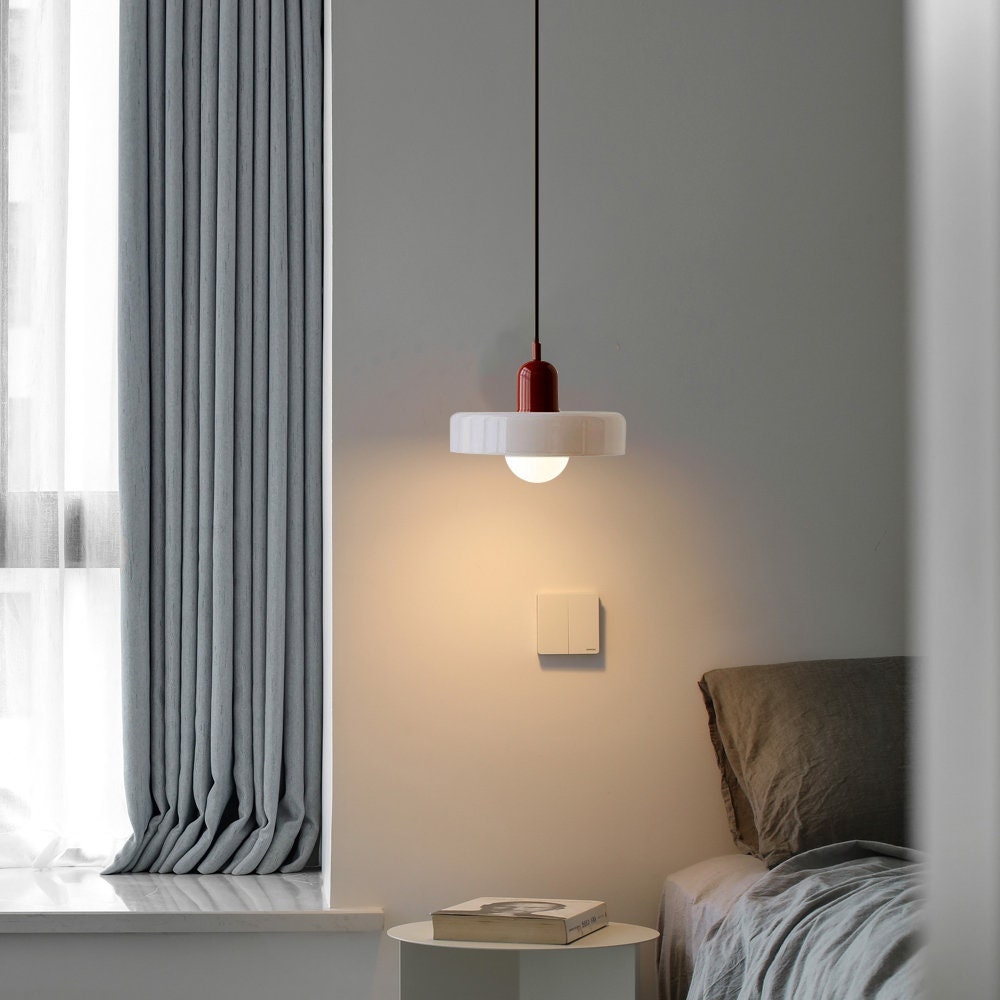 Lampada a Sospensione Colorata in Stile Bauhaus - StiloGlas