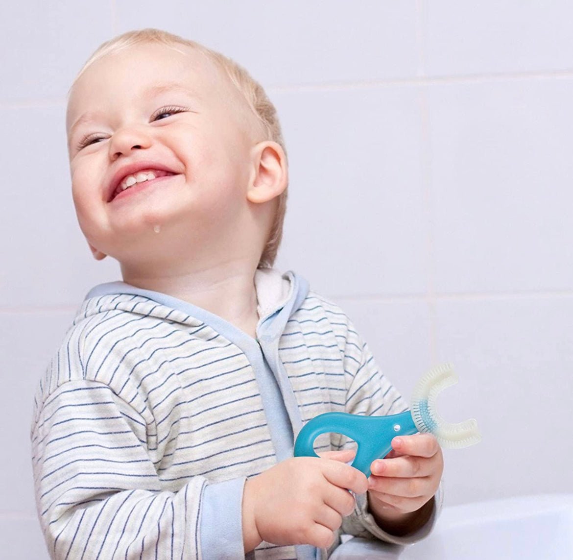 Spazzolino da denti per bambini a forma di U – Pulizia delicata a 360° per tutte le età