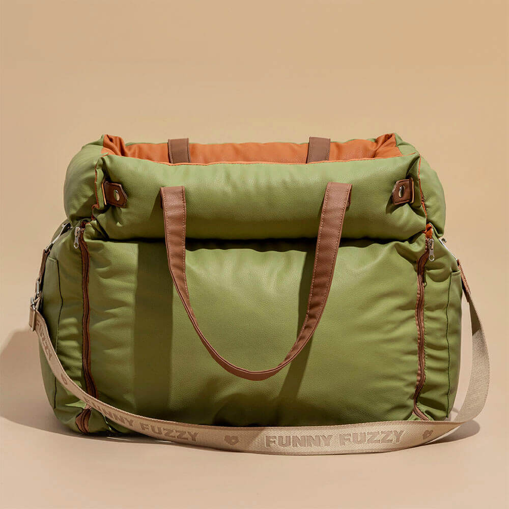 Seggiolino Auto per Cani di Lusso | Viaggiare Confortevole e Sicuro