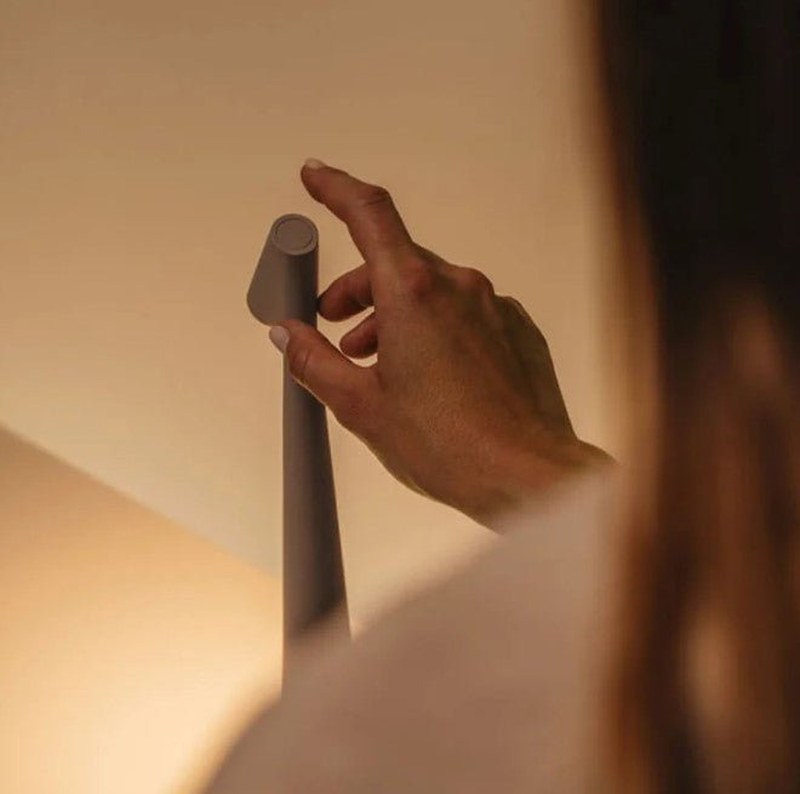 Lampada da Letto Minimalista con Dimmer Touch - Stile & Funzionalità