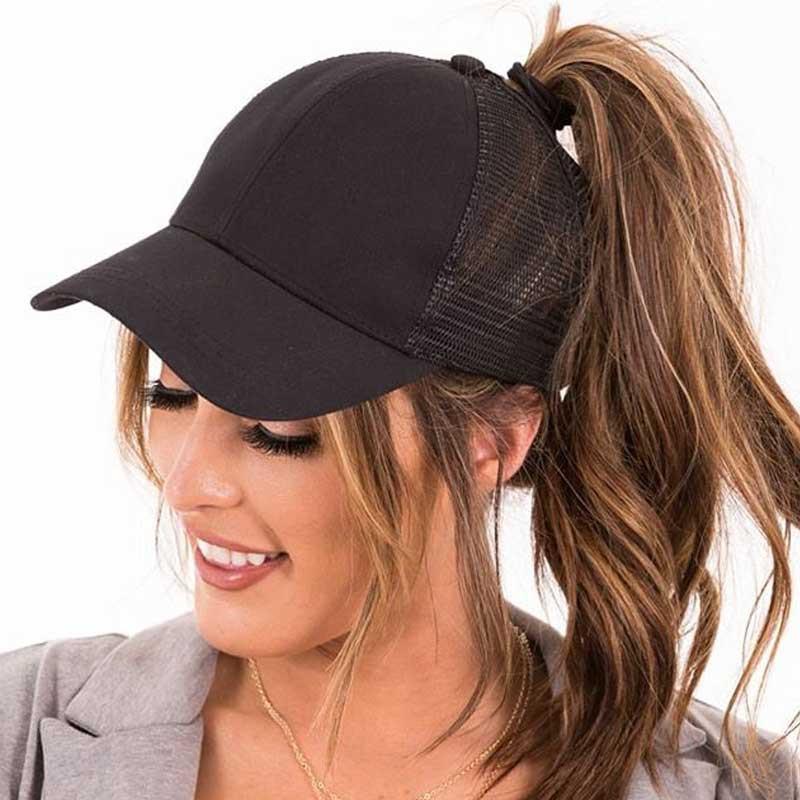 Cappello con Coda di Cavallo e Apertura Extra – SkyShield