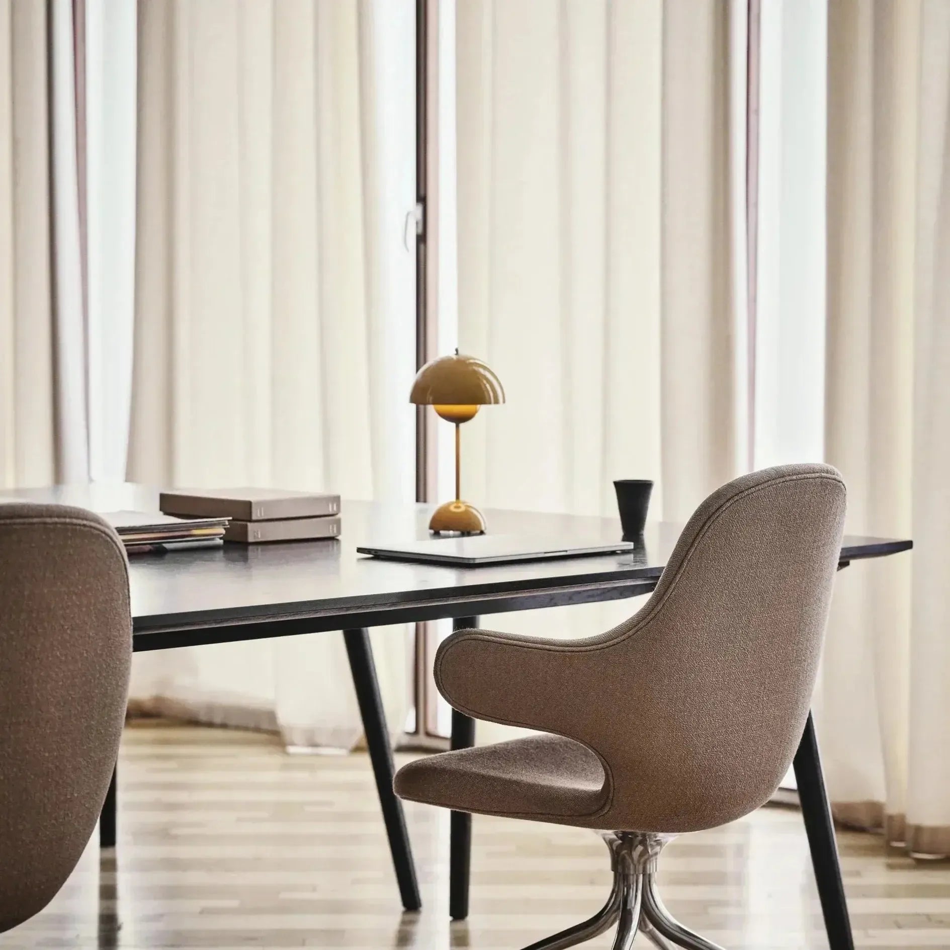 Lampada da Tavolo Loïc Senza Fili - In Metallo Dimmerabile | Eleganza Regolabile